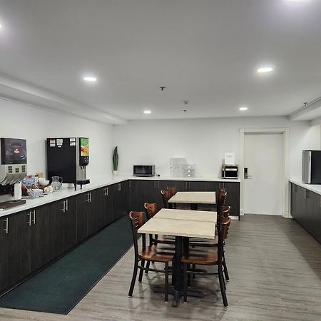 Travelodge Suites By Wyndham Saint John Kültér fotó